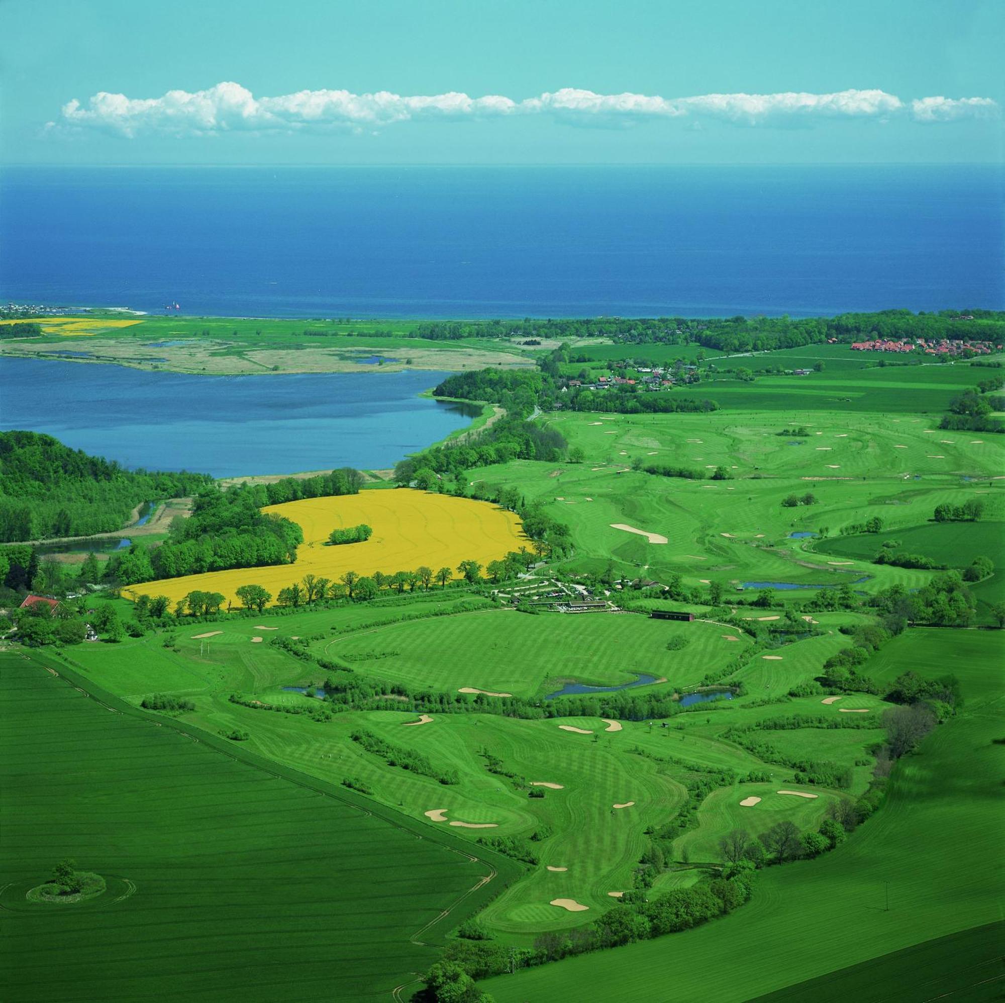 Golf Cubes Hohwacht Villa Bagian luar foto